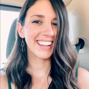 Meet your Posher, Brooke